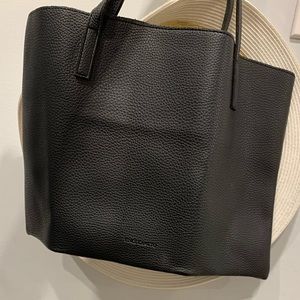 Vince Tote